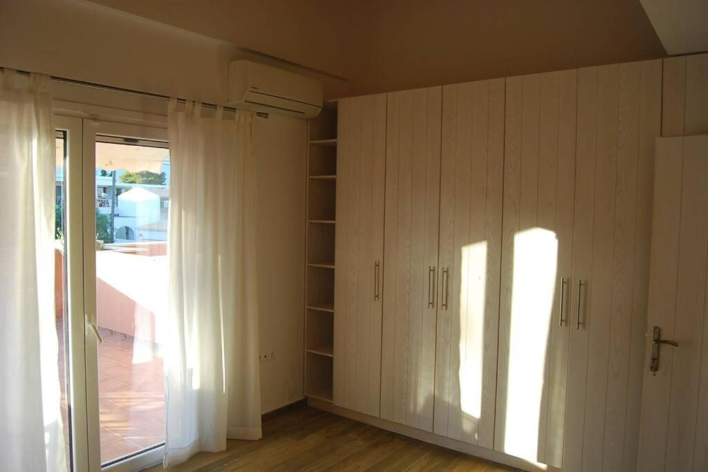 En-Ikia: Spacious And Comfortable 2 Bedroom Apartment *